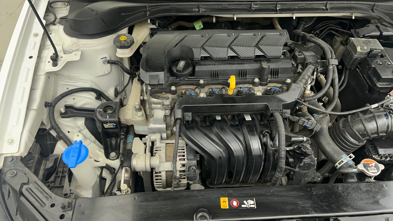 Used 2024 Hyundai Verna SX 1.5 Petrol MT Petrol Manual engine ENGINE RIGHT SIDE VIEW