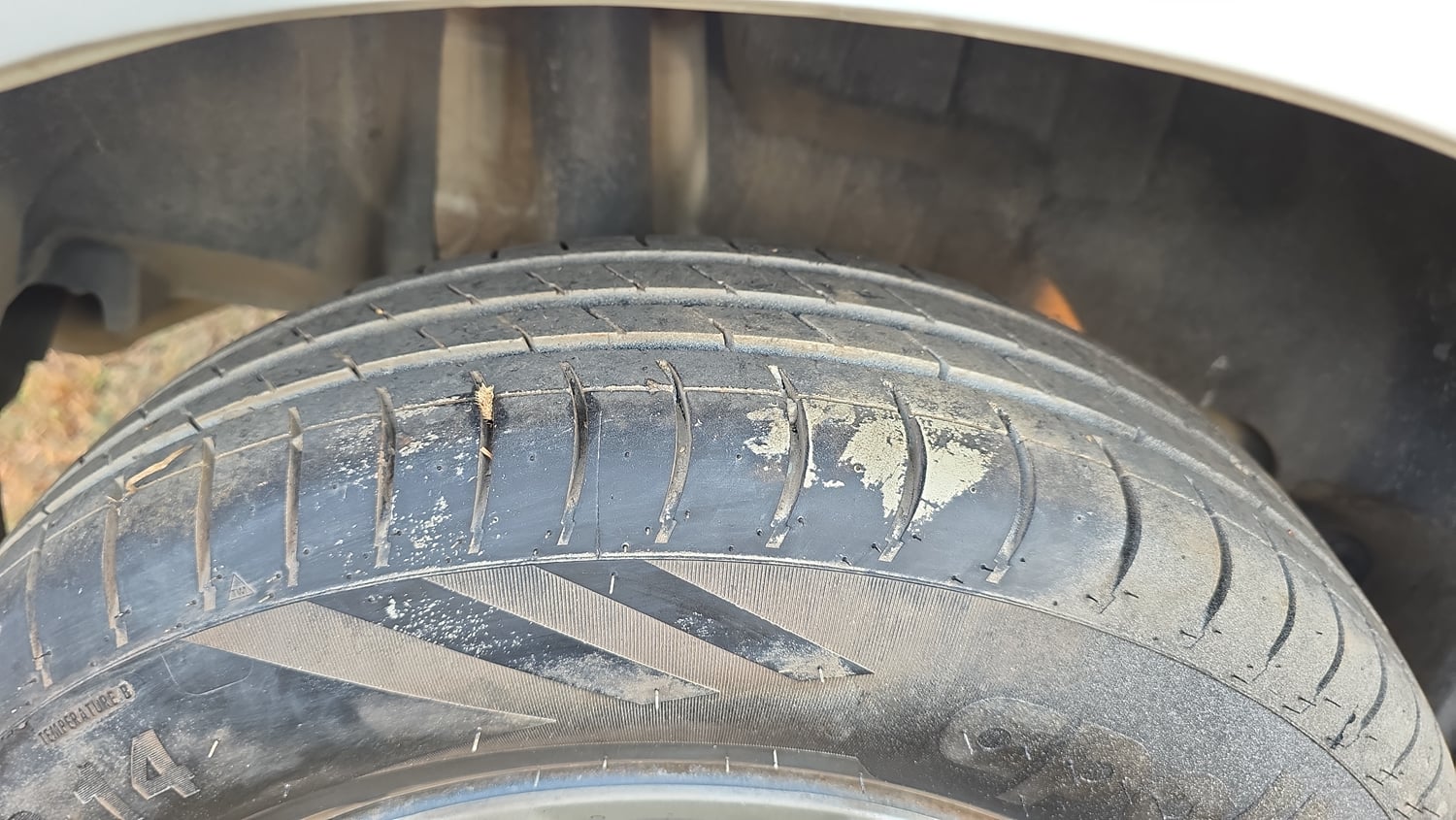 Used 2021 Maruti Suzuki Swift VXi Petrol Manual tyres RIGHT REAR TYRE TREAD VIEW