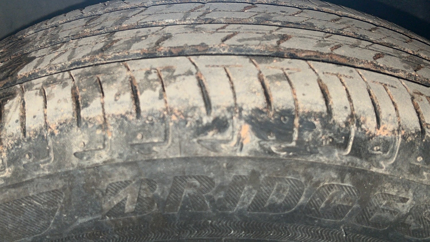 Used 2018 Honda City V Petrol Petrol Manual tyres LEFT FRONT TYRE TREAD VIEW