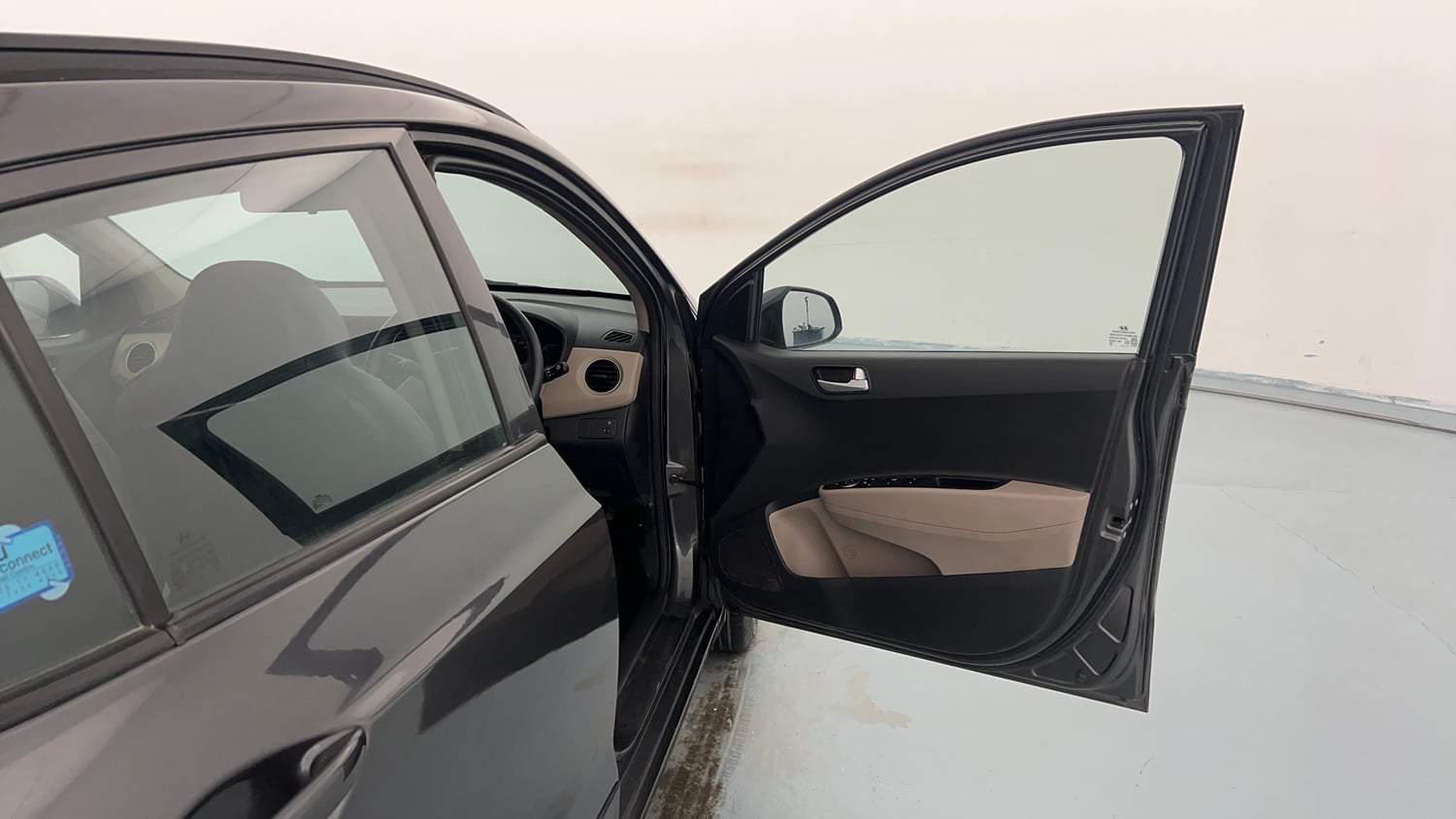 Used 2020 Hyundai Grand i10 Sportz 1.2 Kappa VTVT Petrol Manual interior RIGHT FRONT DOOR OPEN VIEW