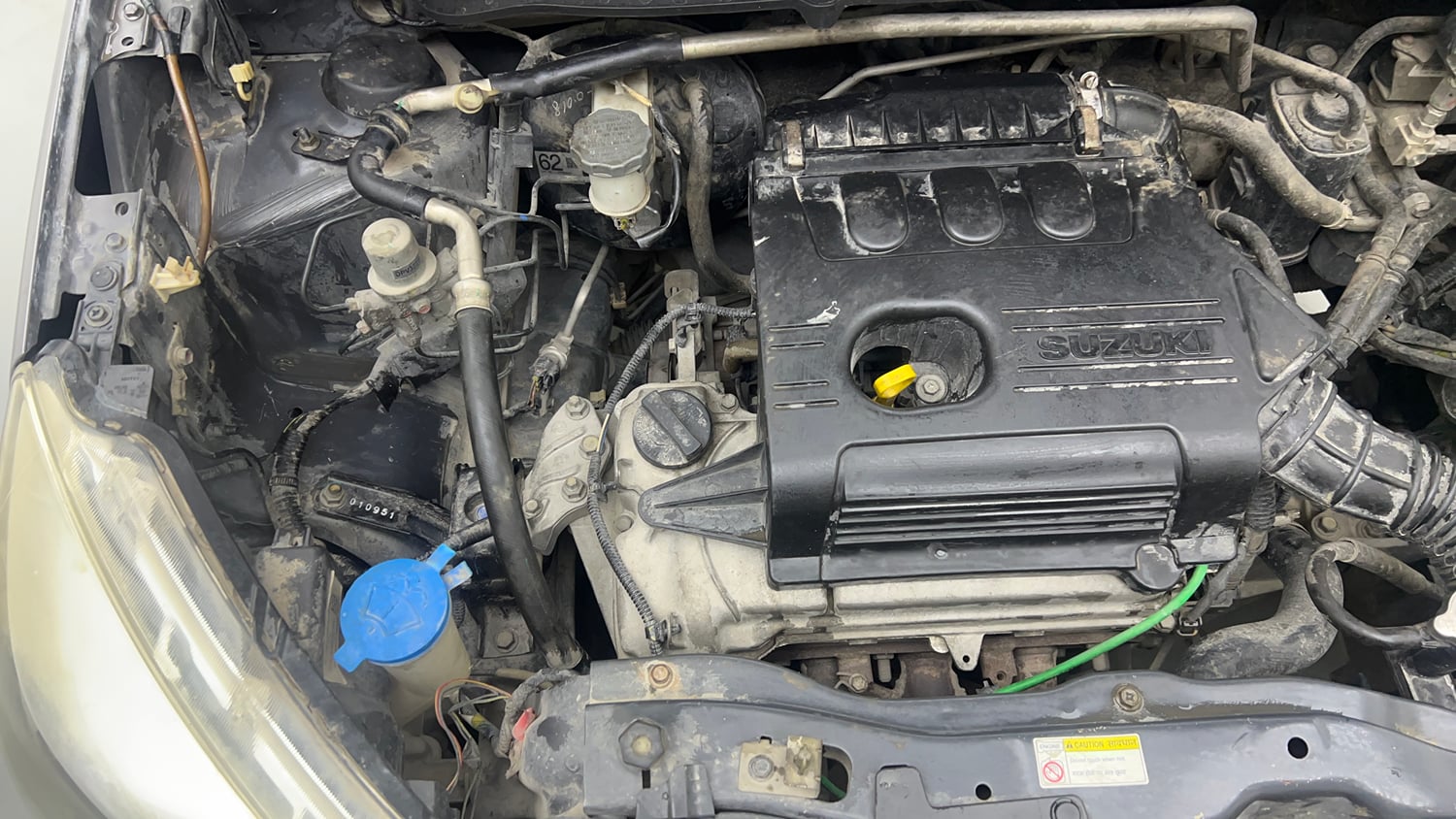 Used 2016 Maruti Suzuki Celerio VXi CNG Cng Manual engine ENGINE RIGHT SIDE VIEW