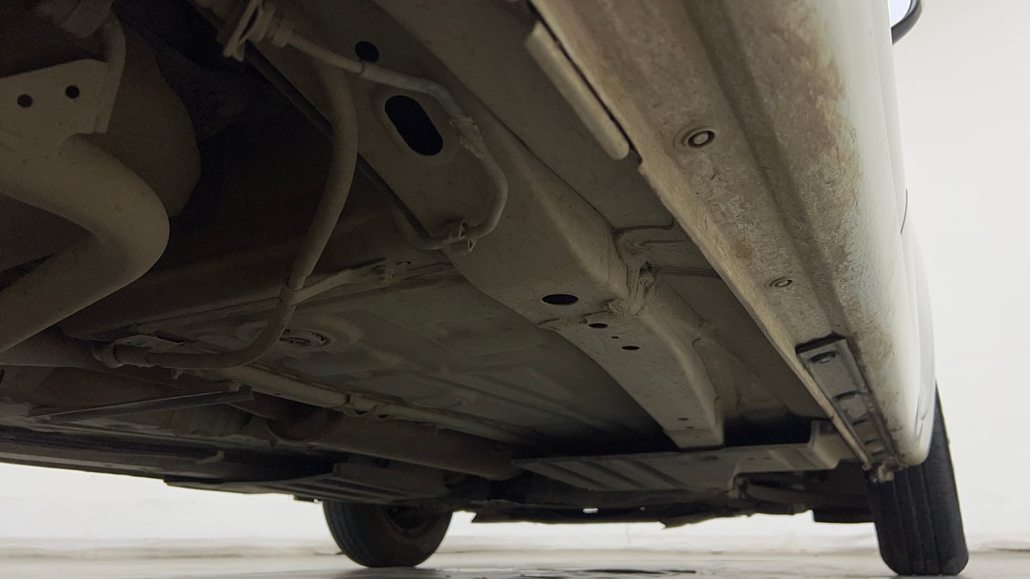 Used 2025 Maruti Suzuki Swift VXi CNG Cng Manual extra REAR RIGHT UNDERBODY VIEW