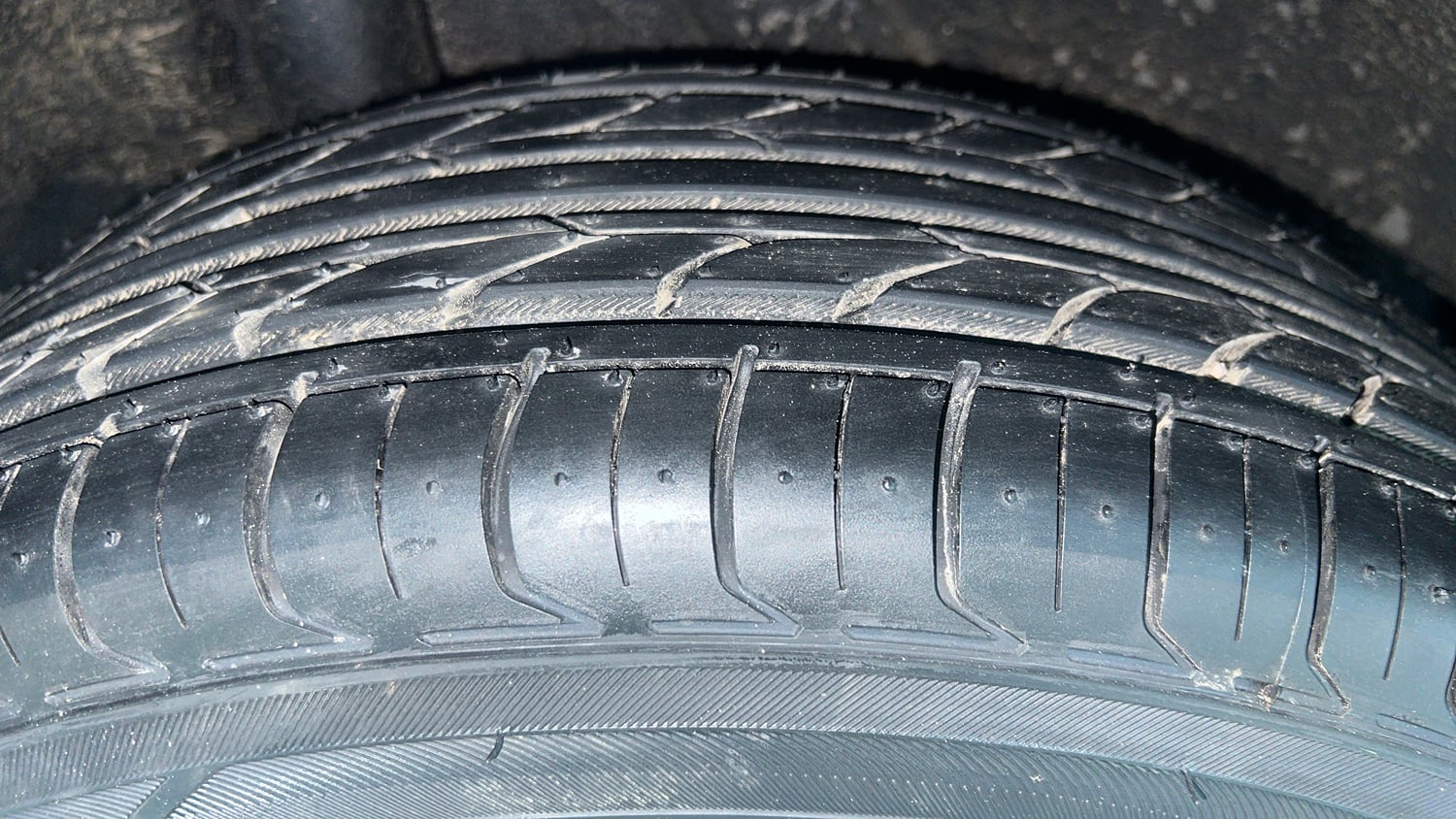 Used 2018 Hyundai Verna EX 1.6 VTVT AT Petrol Automatic tyres RIGHT REAR TYRE TREAD VIEW
