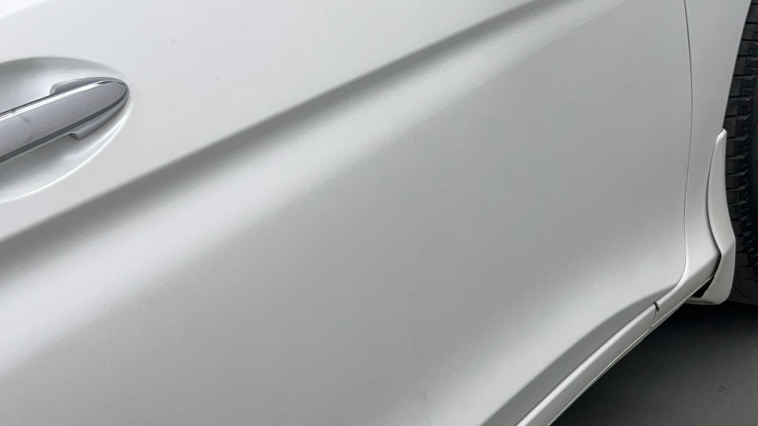 Used 2016 Honda City V Petrol Manual dents MINOR SCRATCH