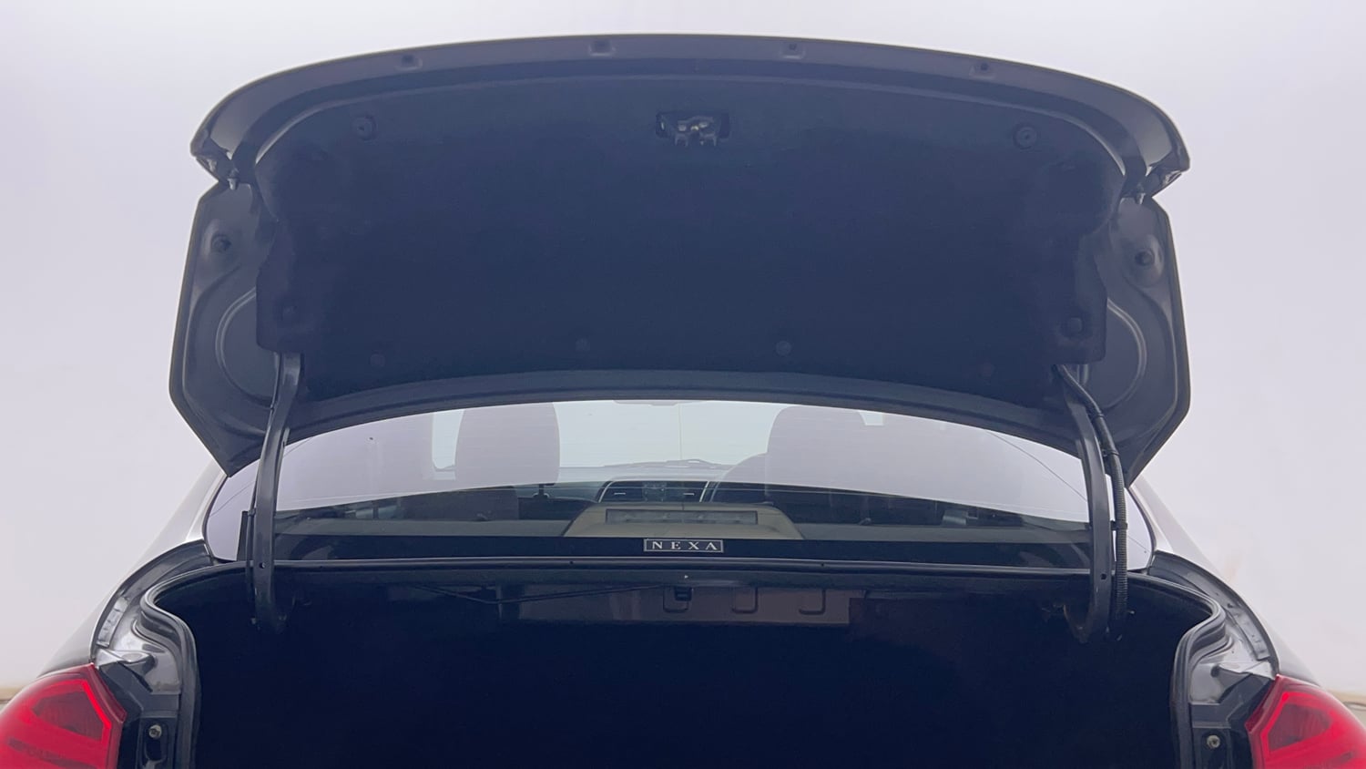 Used 2021 Maruti Suzuki Ciaz Alpha 1.5 Petrol Manual interior DICKY DOOR OPEN VIEW