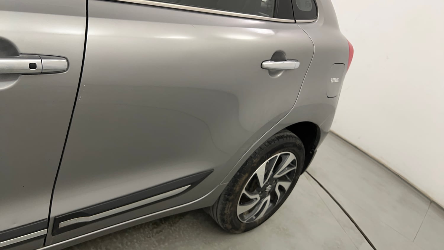 Used 2020 Maruti Suzuki Baleno Zeta Petrol Manual dents MINOR SCRATCH