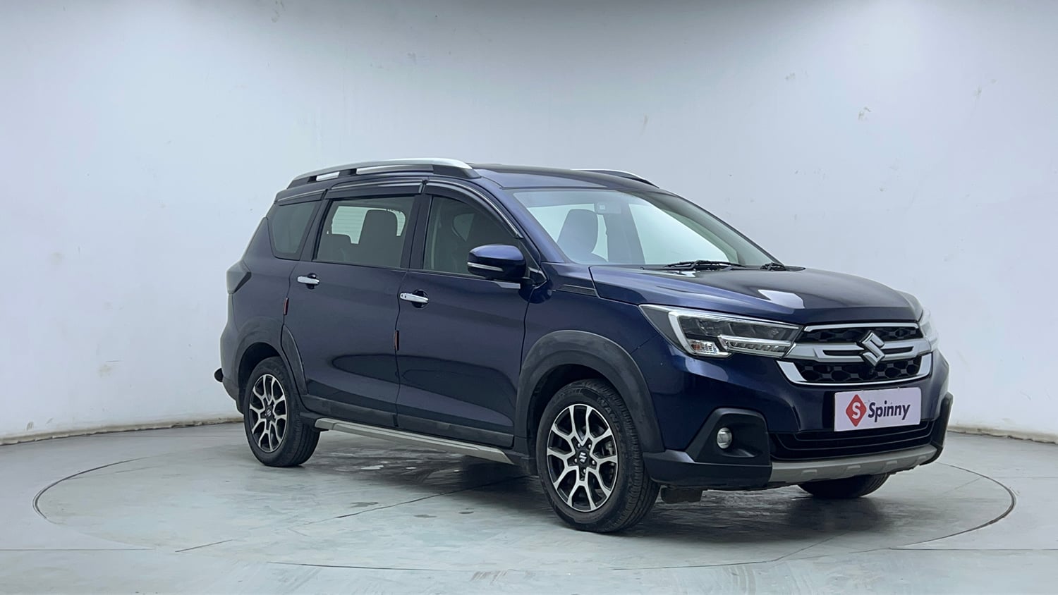 Used 2023 Maruti Suzuki XL6 Alpha AT Petrol Petrol Automatic exterior RIGHT FRONT CORNER VIEW