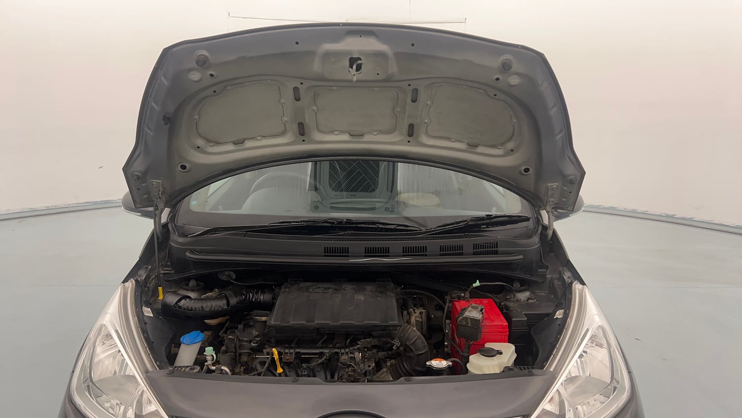 Used 2020 Hyundai Grand i10 Sportz 1.2 Kappa VTVT Petrol Manual engine ENGINE & BONNET OPEN FRONT VIEW