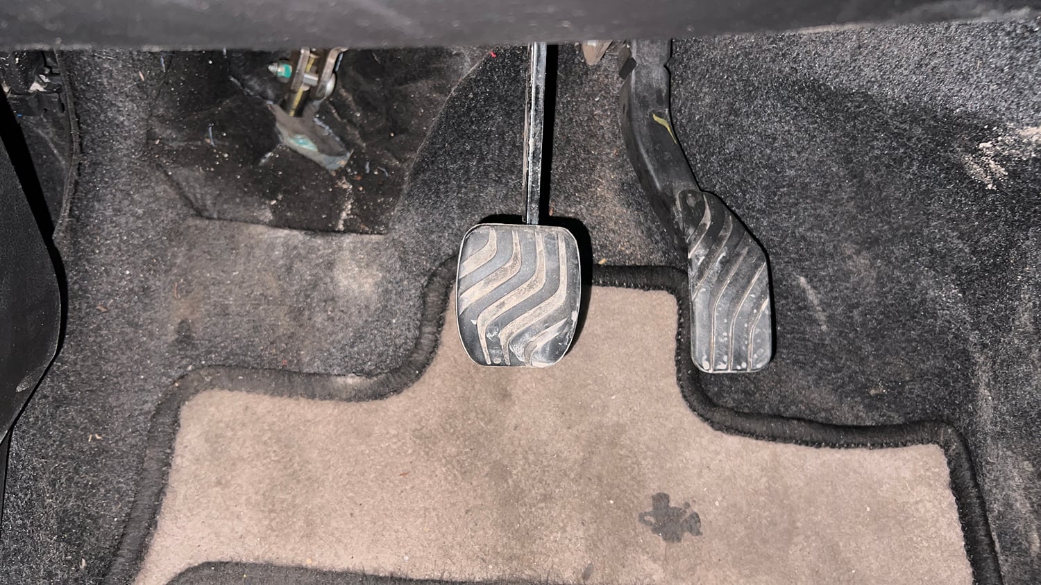 Used 2022 Renault Kwid RXT 1.0 AMT Petrol Automatic interior PEDALS VIEW