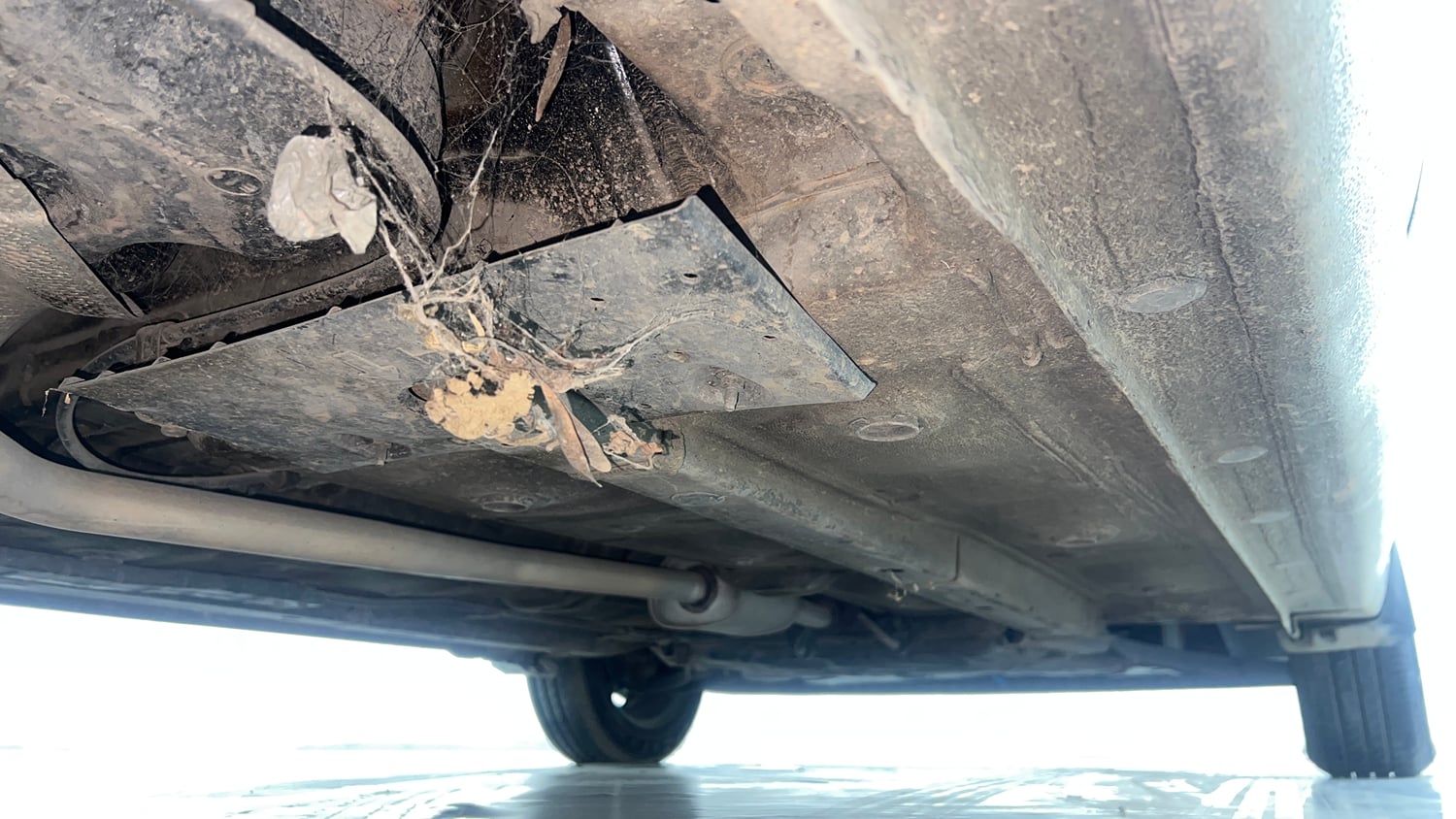 Used 2019 Hyundai Santro Sportz AMT Petrol Automatic extra REAR RIGHT UNDERBODY VIEW