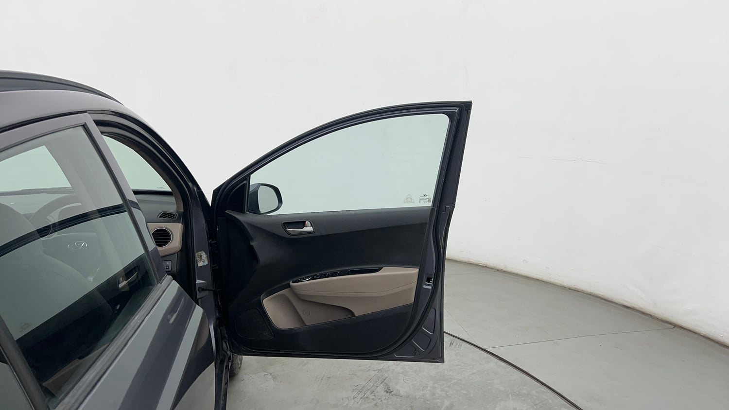 Used 2014 Hyundai Grand i10 Asta 1.2 Kappa VTVT (O) Petrol Manual interior RIGHT FRONT DOOR OPEN VIEW