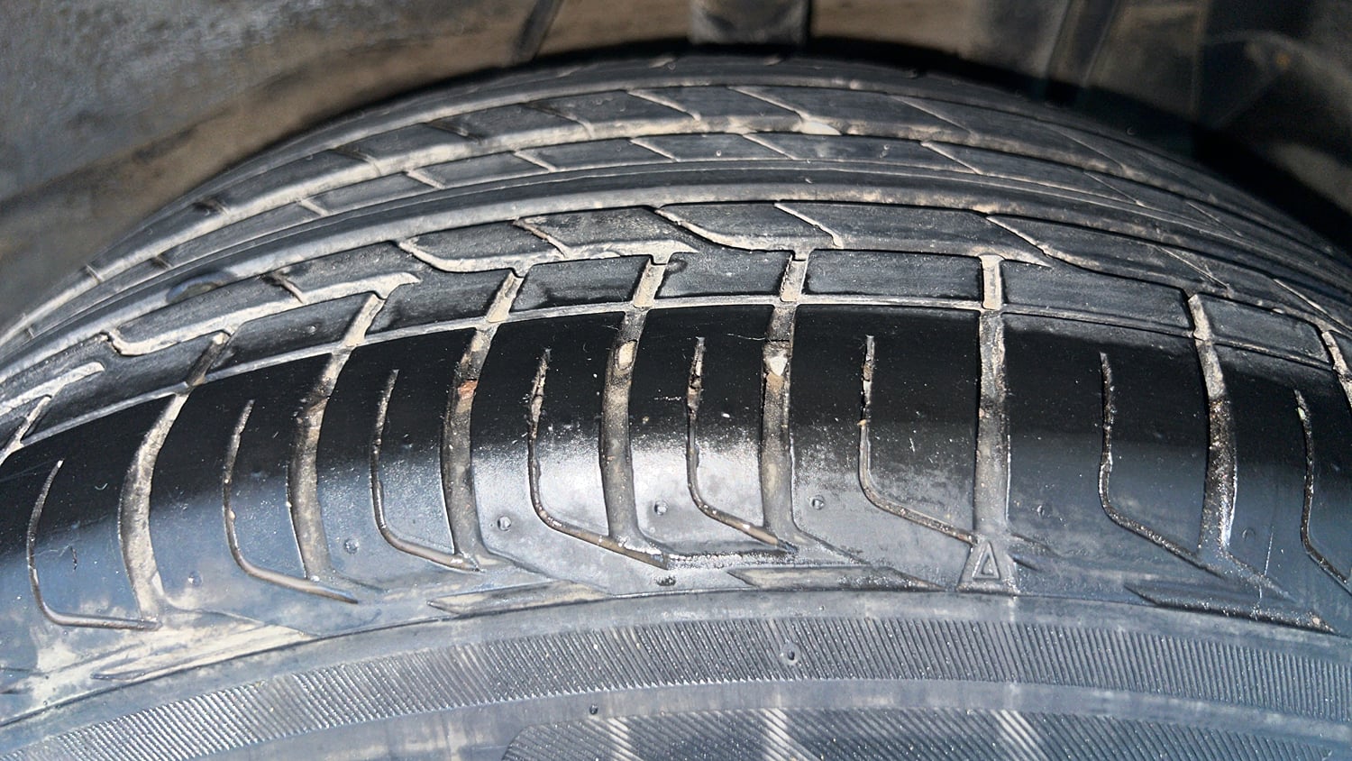 Used 2024 Tata Nexon Fearless Plus 1.2 Revotron Petrol 7DCA DT Petrol Automatic tyres LEFT REAR TYRE TREAD VIEW