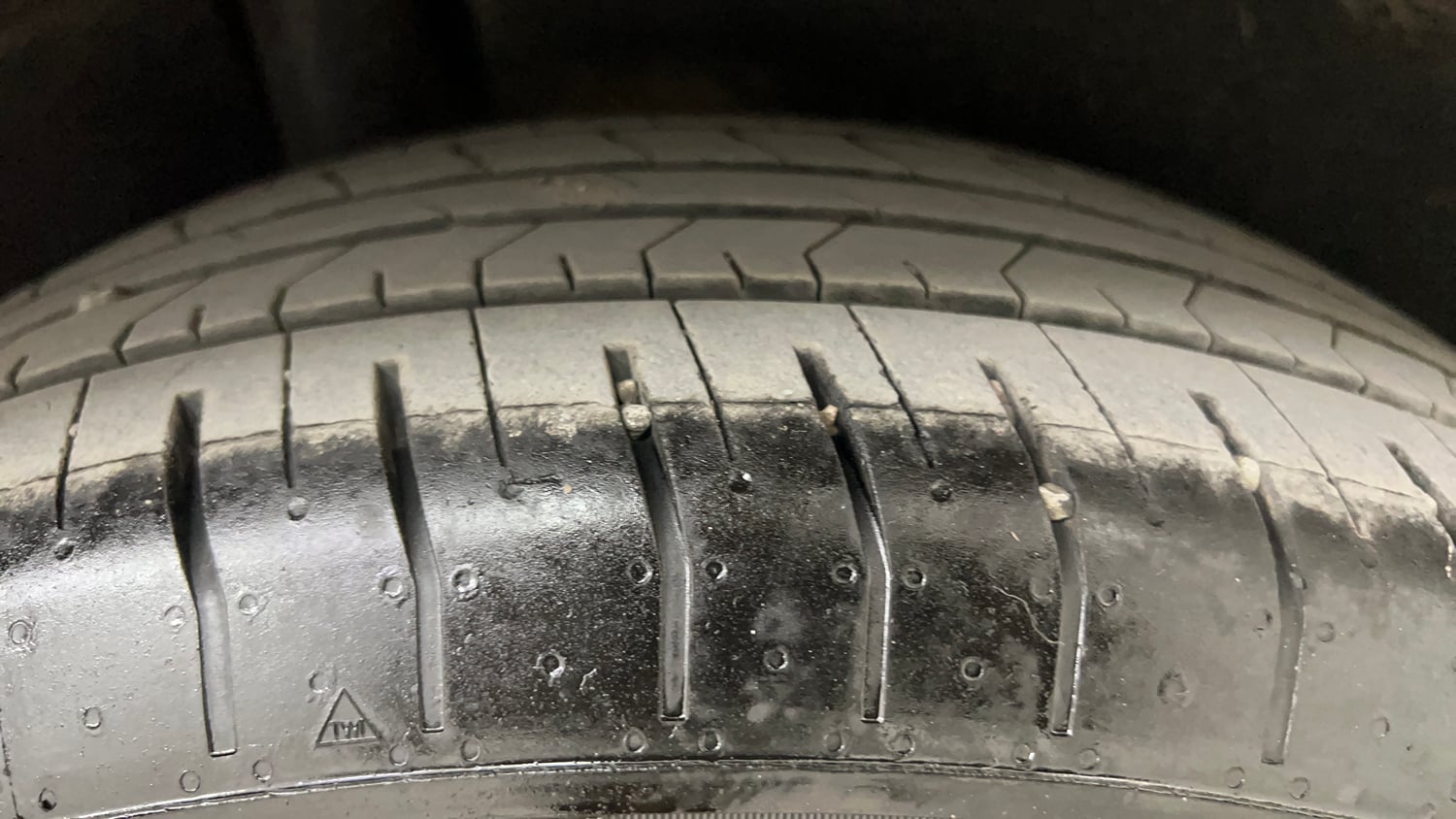 Used 2021 Ford EcoSport Titanium Plus 1.5L Ti-VCT AT Petrol Automatic tyres RIGHT REAR TYRE TREAD VIEW