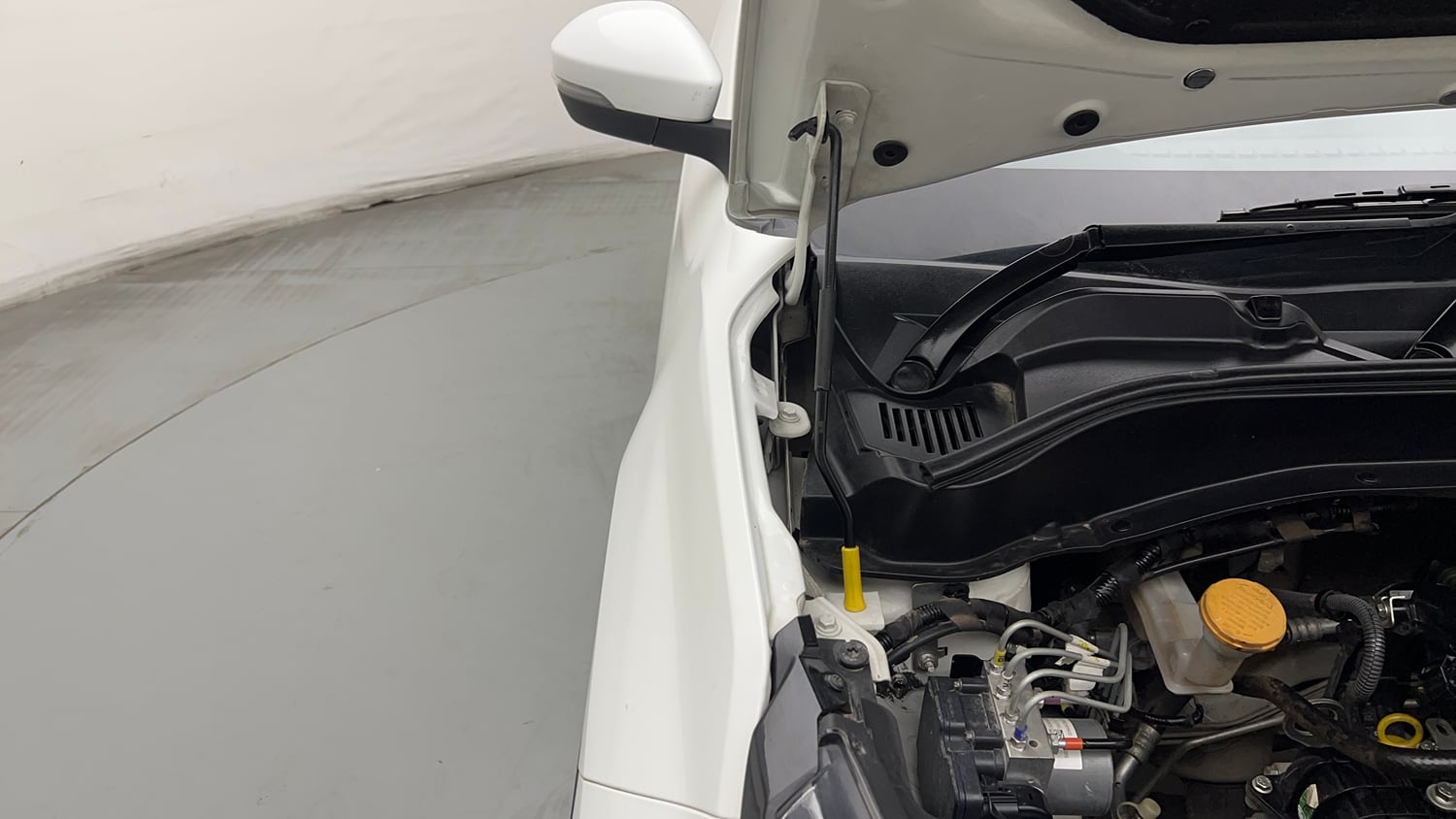 Used 2024 Tata Punch Adventure Rhythm AMT Petrol Automatic engine ENGINE RIGHT SIDE HINGE & APRON VIEW