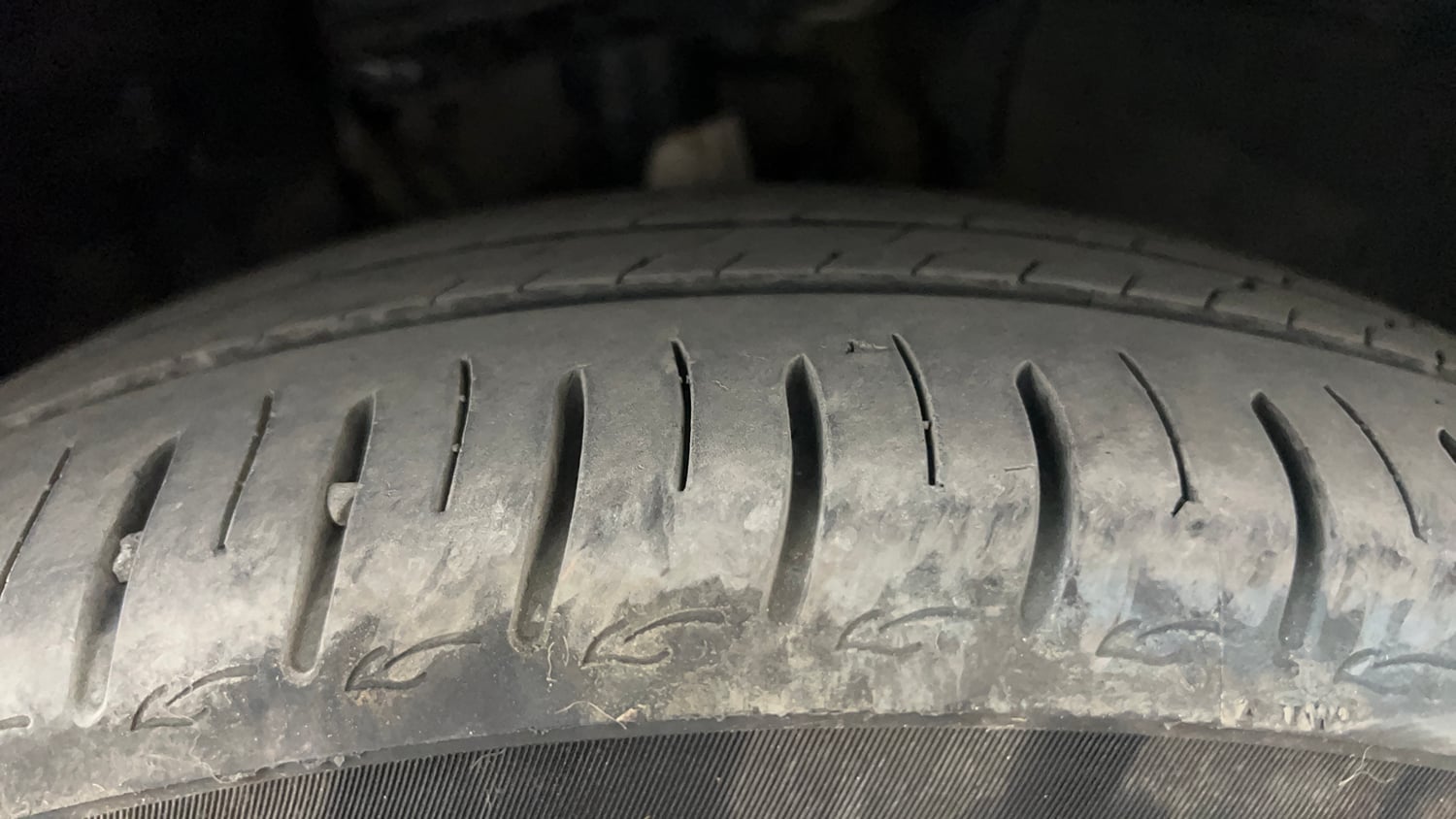 Used 2025 Tata Altroz Accomplished S CNG 5MT Cng Manual tyres RIGHT FRONT TYRE TREAD VIEW