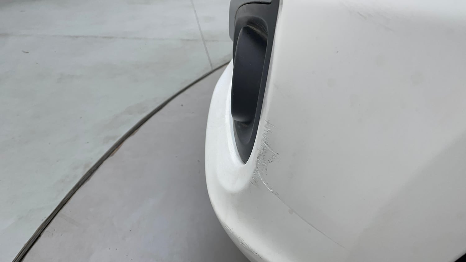 Used 2016 Maruti Suzuki Ertiga ZXI+ Petrol Manual dents MINOR SCRATCH
