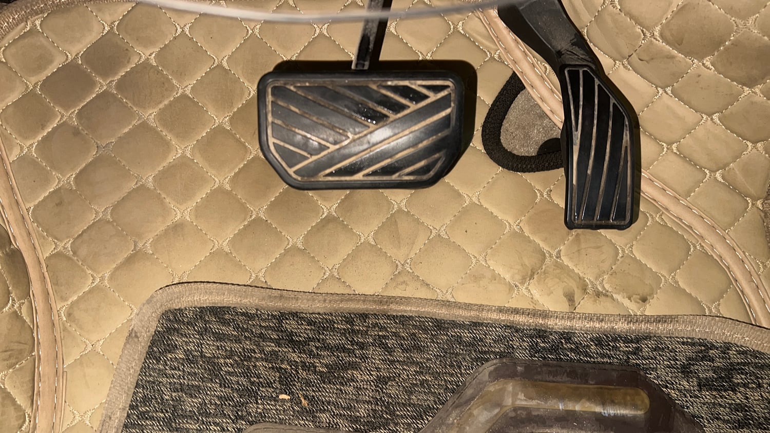 Used 2020 Maruti Suzuki Ciaz Delta Hybrid 1.5 AT Petrol Automatic interior PEDALS VIEW