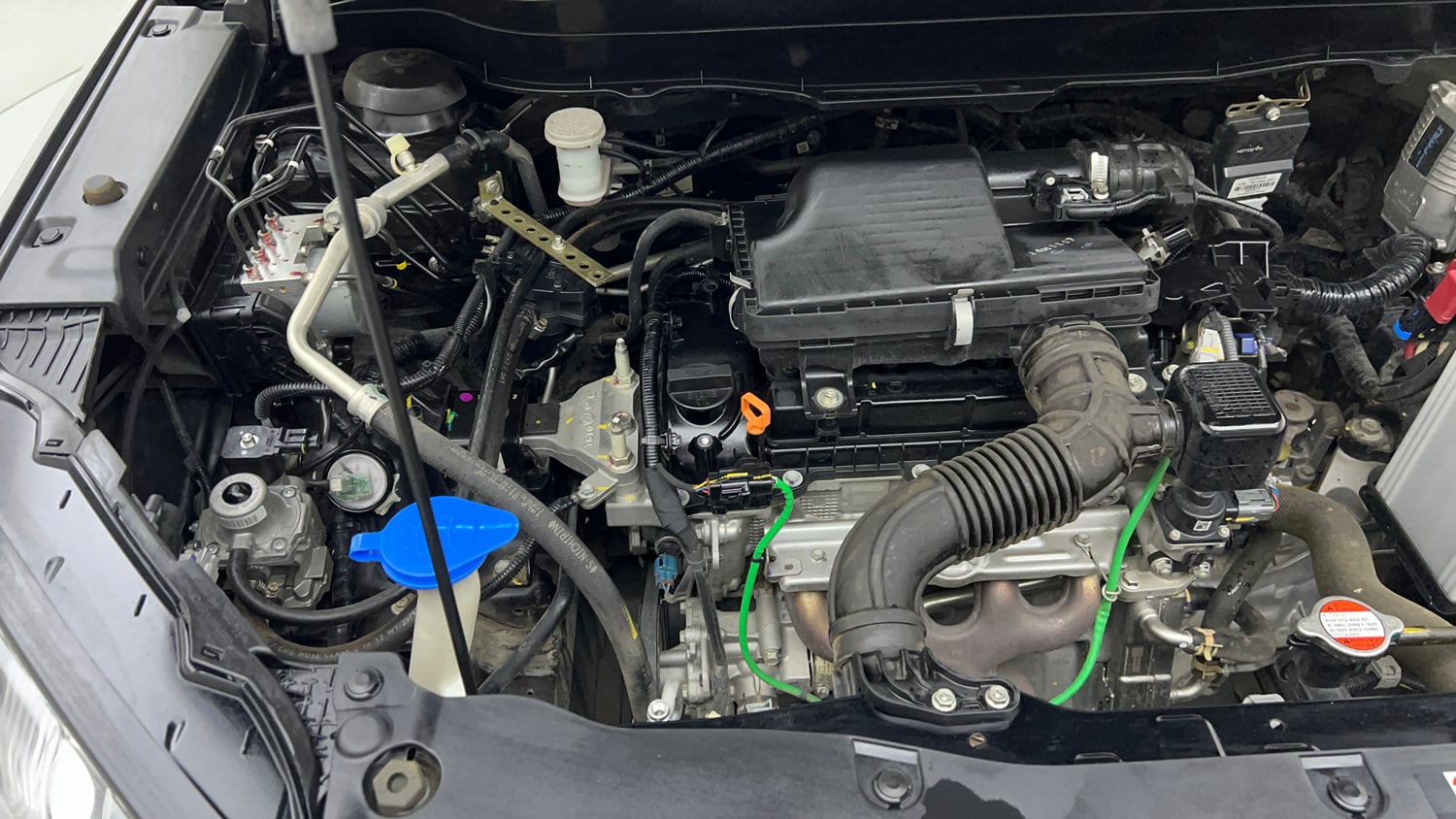 Used 2025 Maruti Suzuki Grand Vitara Zeta Smart Hybrid Petrol Manual engine ENGINE RIGHT SIDE VIEW