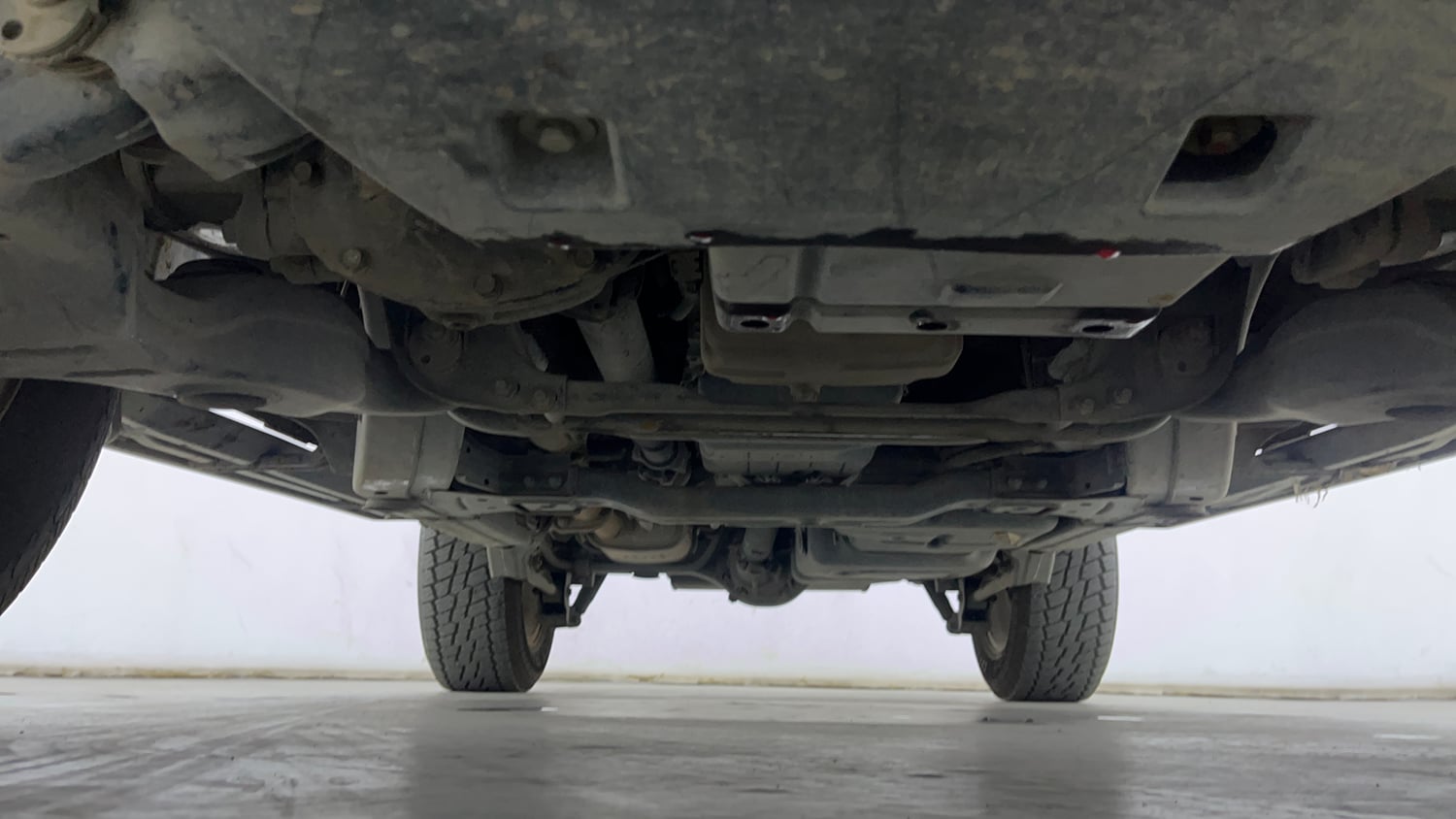 Used 2022 mahindra Thar LX Hard Top Petrol AT 4WD Petrol Automatic extra FRONT LEFT UNDERBODY VIEW
