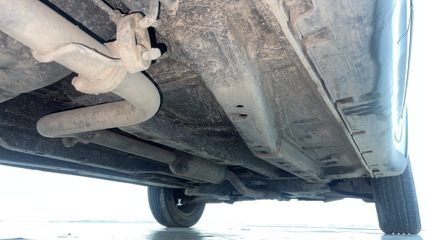 Used 2022 Tata Nexon XMA Plus (S) Petrol Automatic extra REAR RIGHT UNDERBODY VIEW