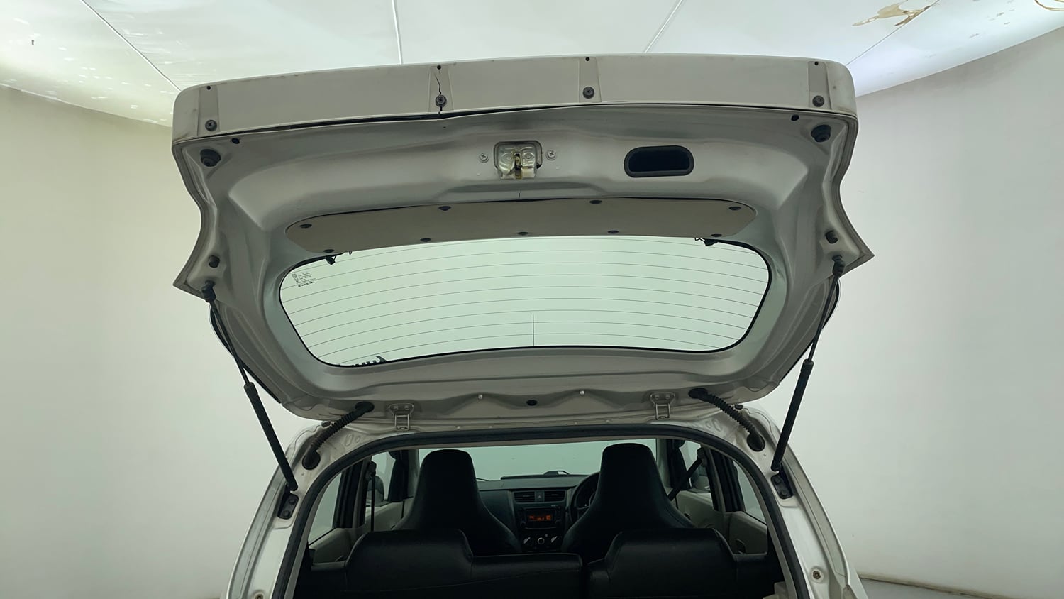 Used 2019 Maruti Suzuki Celerio ZXi (O) AMT Petrol Automatic interior DICKY DOOR OPEN VIEW