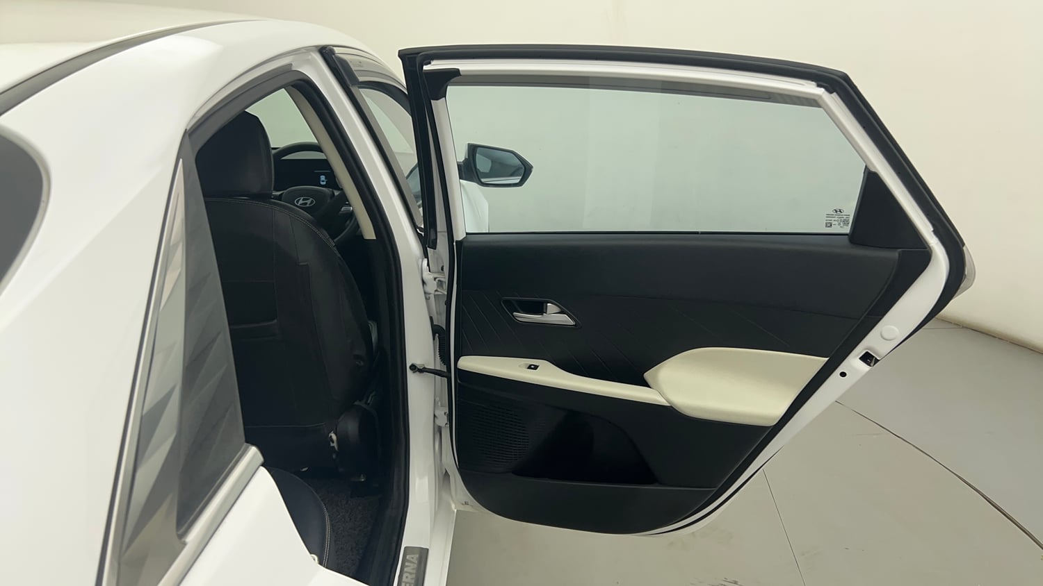 Used 2024 Hyundai Verna SX 1.5 Petrol MT Petrol Manual interior RIGHT REAR DOOR OPEN VIEW