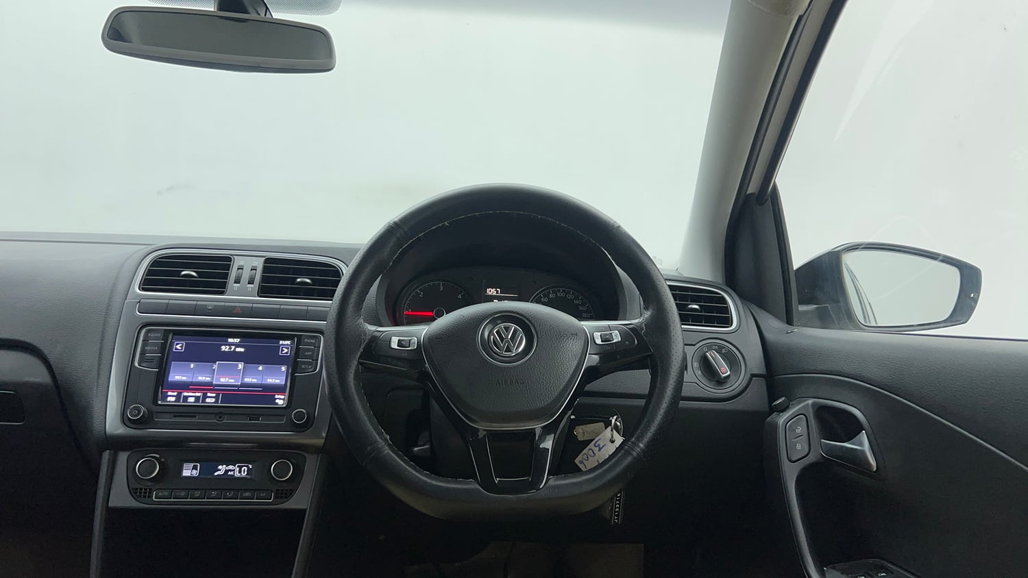 Used 2018 Volkswagen Polo Highline Plus 1.5 (D) 16 Alloy Diesel Manual interior STEERING VIEW