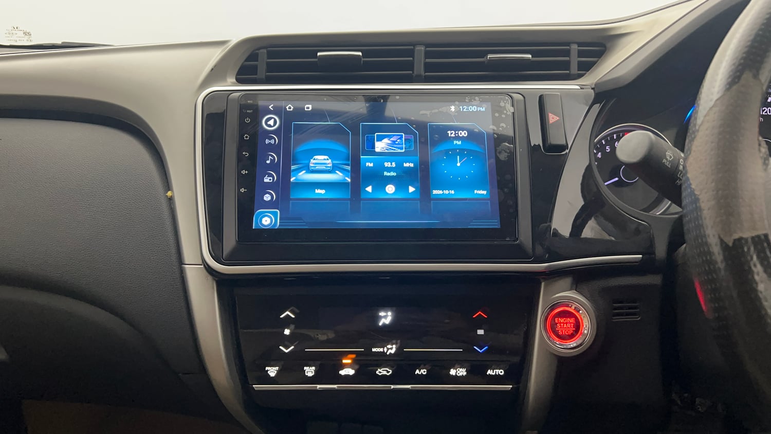 Used 2018 Honda City V Petrol Petrol Manual interior MUSIC SYSTEM & AC CONTROL VIEW