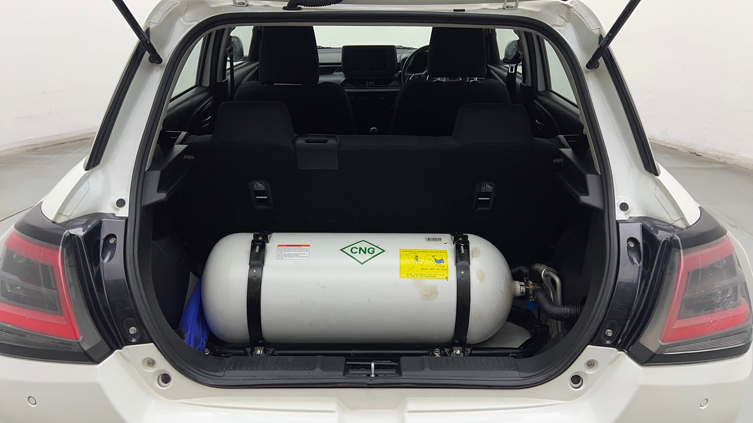 Used 2025 Maruti Suzuki Swift VXi CNG Cng Manual interior DICKY INSIDE VIEW