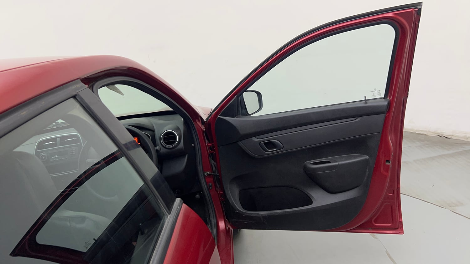Used 2018 Renault Kwid RXL Petrol Manual interior RIGHT FRONT DOOR OPEN VIEW