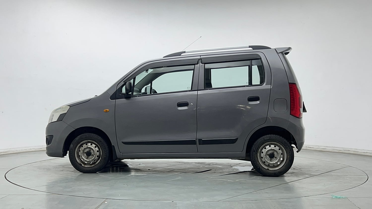 Used 2014 Maruti Suzuki Wagon R LXI Petrol Manual exterior LEFT SIDE VIEW