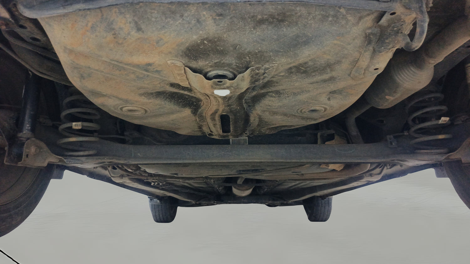 Used 2019 Maruti Suzuki Baleno Delta Petrol Manual extra REAR UNDERBODY VIEW (TAKEN FROM REAR)