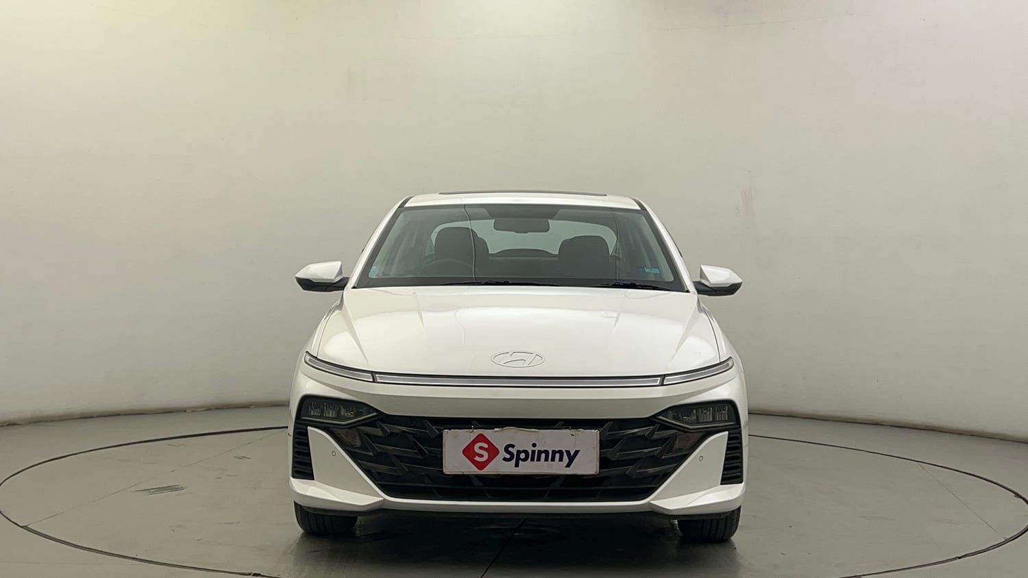 Used 2024 Hyundai Verna SX 1.5 Petrol MT Petrol Manual exterior FRONT VIEW