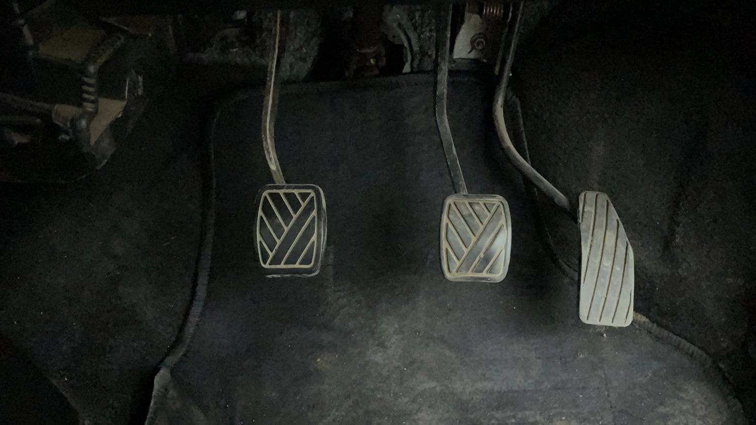 Used 2014 Maruti Suzuki Wagon R VXI Petrol Manual interior PEDALS VIEW