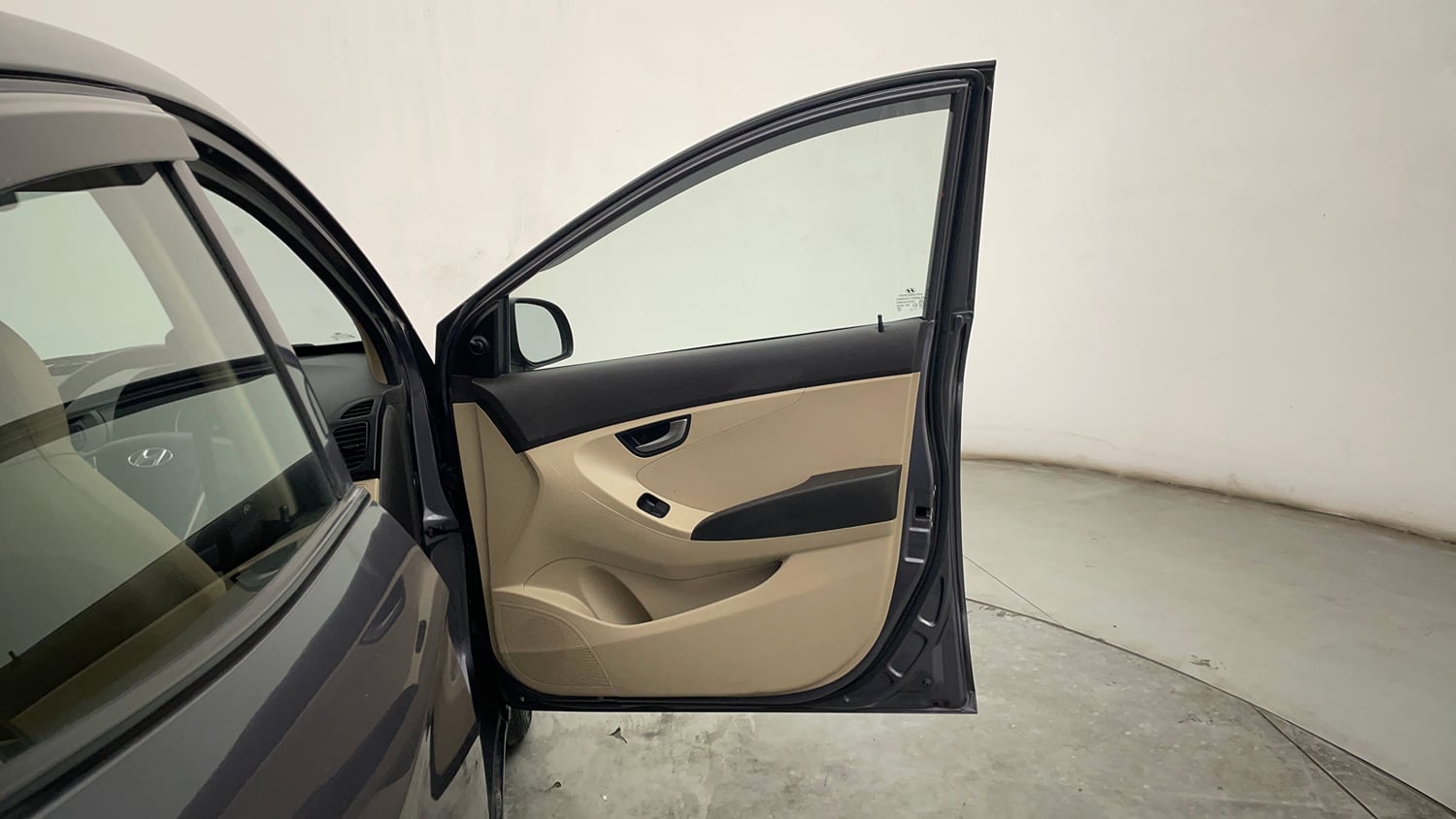 Used 2018 Hyundai Eon Sportz Petrol Manual interior RIGHT FRONT DOOR OPEN VIEW