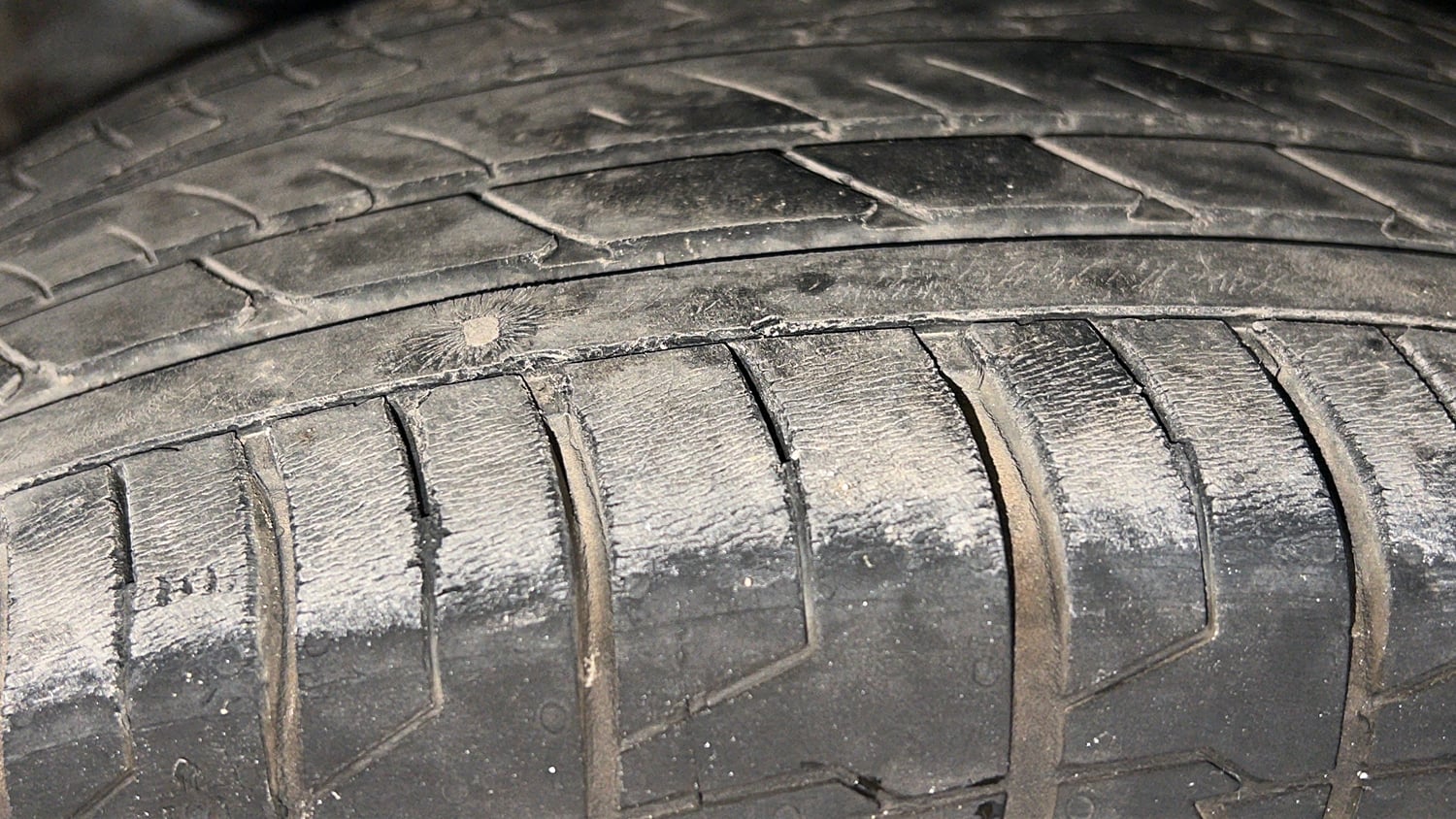 Used 2024 Hyundai Creta SX 1.5 Petrol Adventure Edition Petrol Manual tyres LEFT FRONT TYRE TREAD VIEW