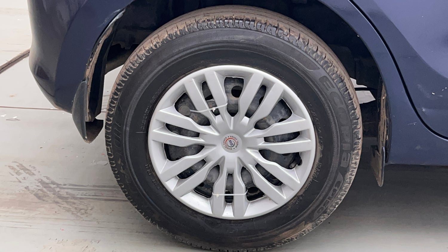 Used 2018 Maruti Suzuki Swift VXi Petrol Manual tyres RIGHT REAR TYRE RIM VIEW