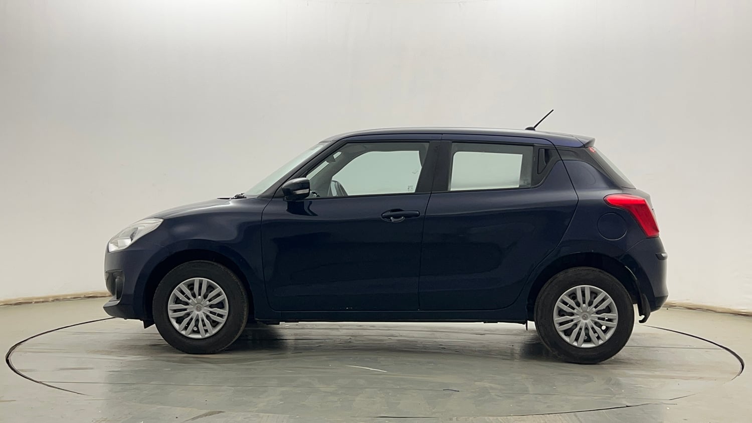 Used 2018 Maruti Suzuki Swift VXi Petrol Manual exterior LEFT SIDE VIEW
