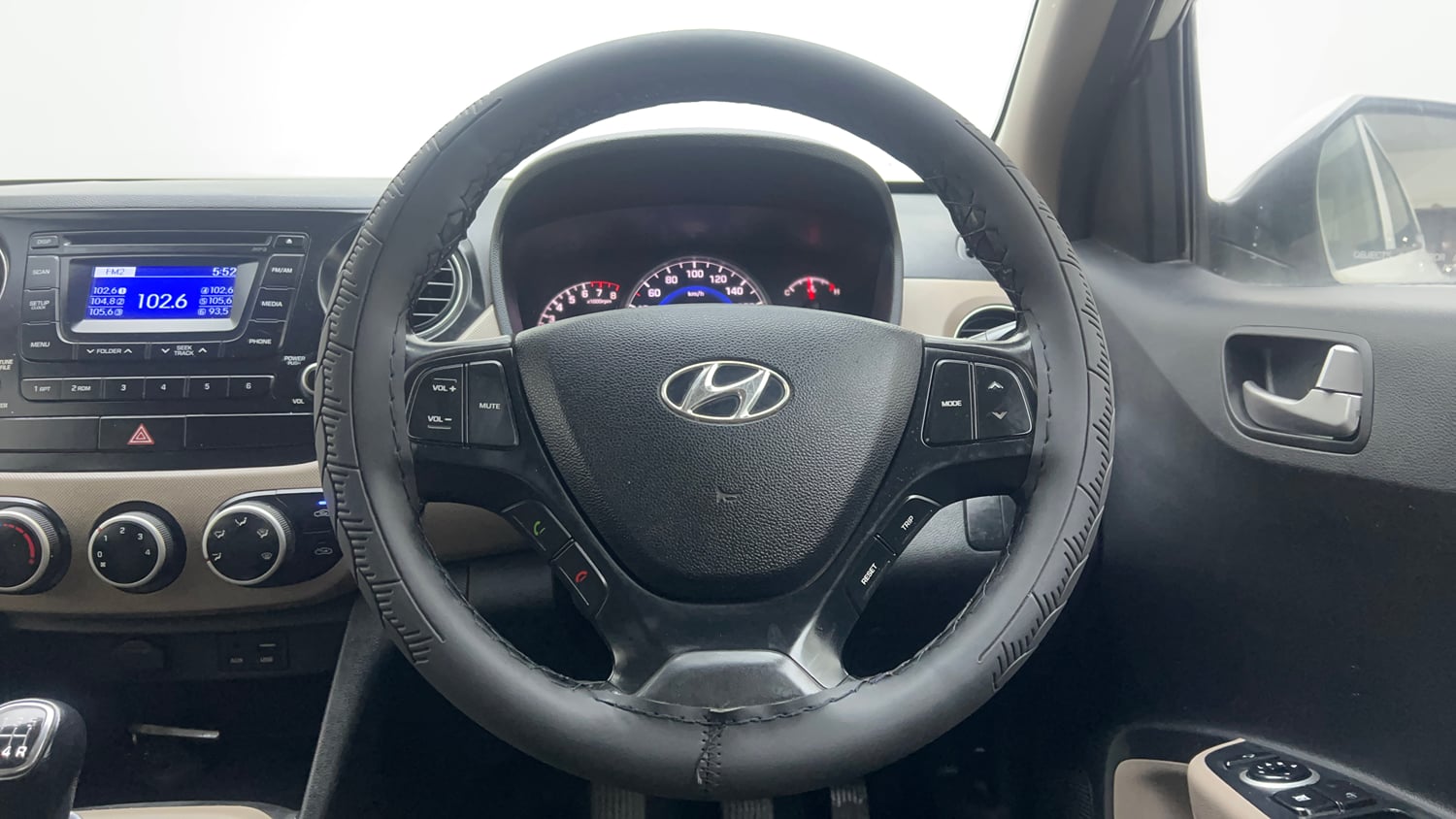 Used 2016 Hyundai Grand i10 Asta 1.2 Kappa VTVT Petrol Manual interior STEERING VIEW