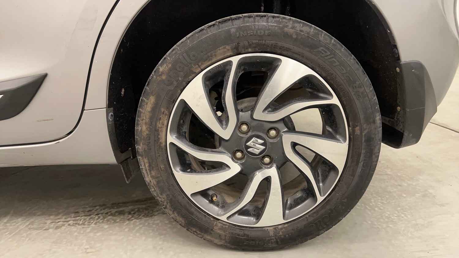 Used 2020 Maruti Suzuki Baleno Zeta Petrol Manual tyres LEFT REAR TYRE RIM VIEW
