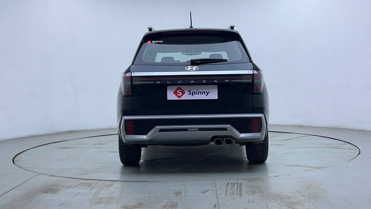 Used 2024 Hyundai Alcazar Executive 1.5 Petrol MT 7STR Petrol Manual exterior BACK VIEW