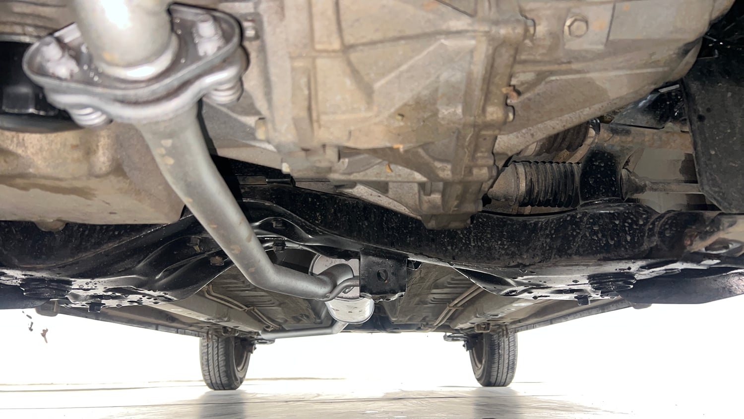 Used 2017 Maruti Suzuki Celerio ZXI (O) AMT Petrol Automatic extra FRONT LEFT UNDERBODY VIEW