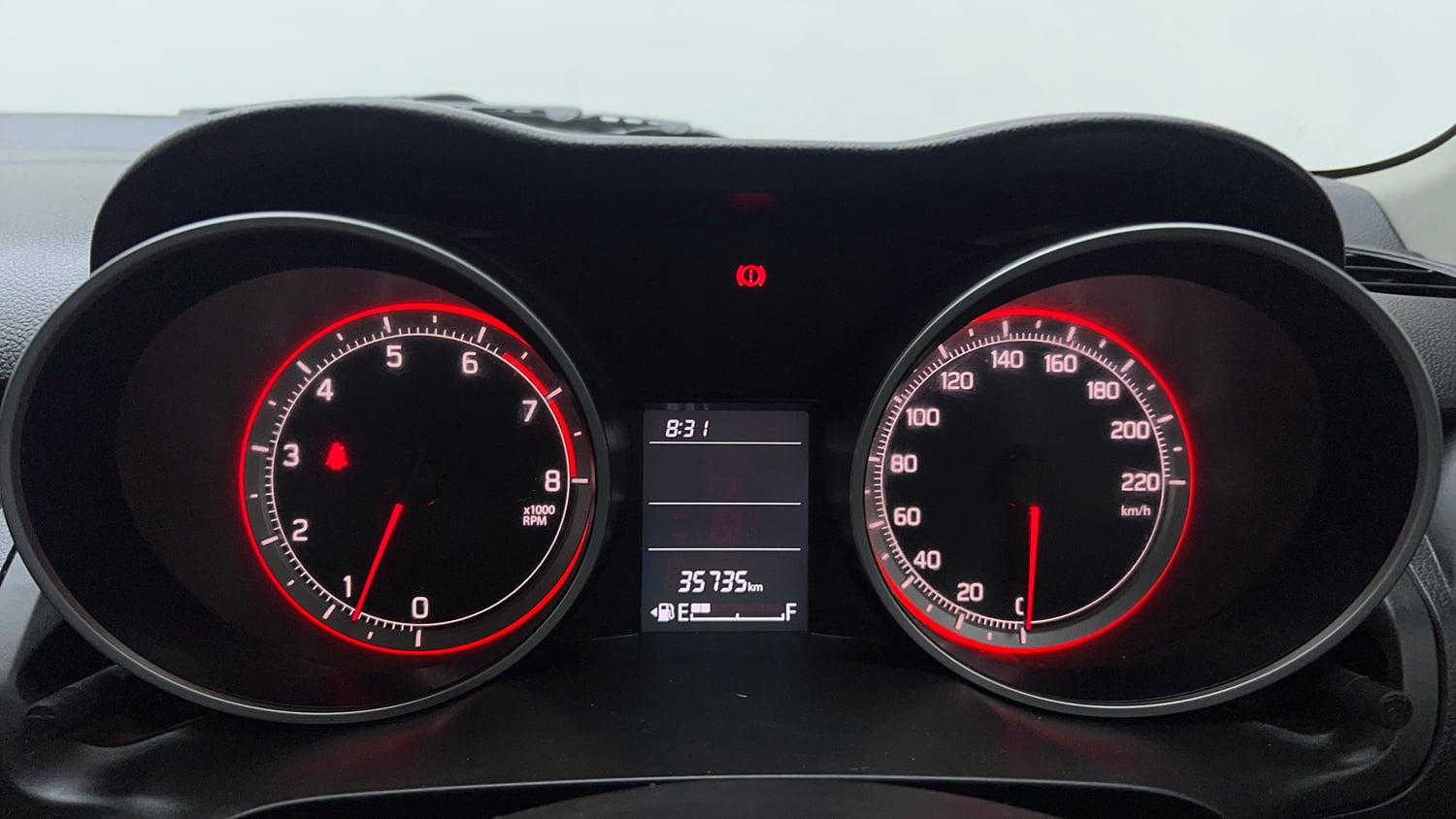 Used 2022 Maruti Suzuki Swift VXi Petrol Manual interior CLUSTERMETER VIEW