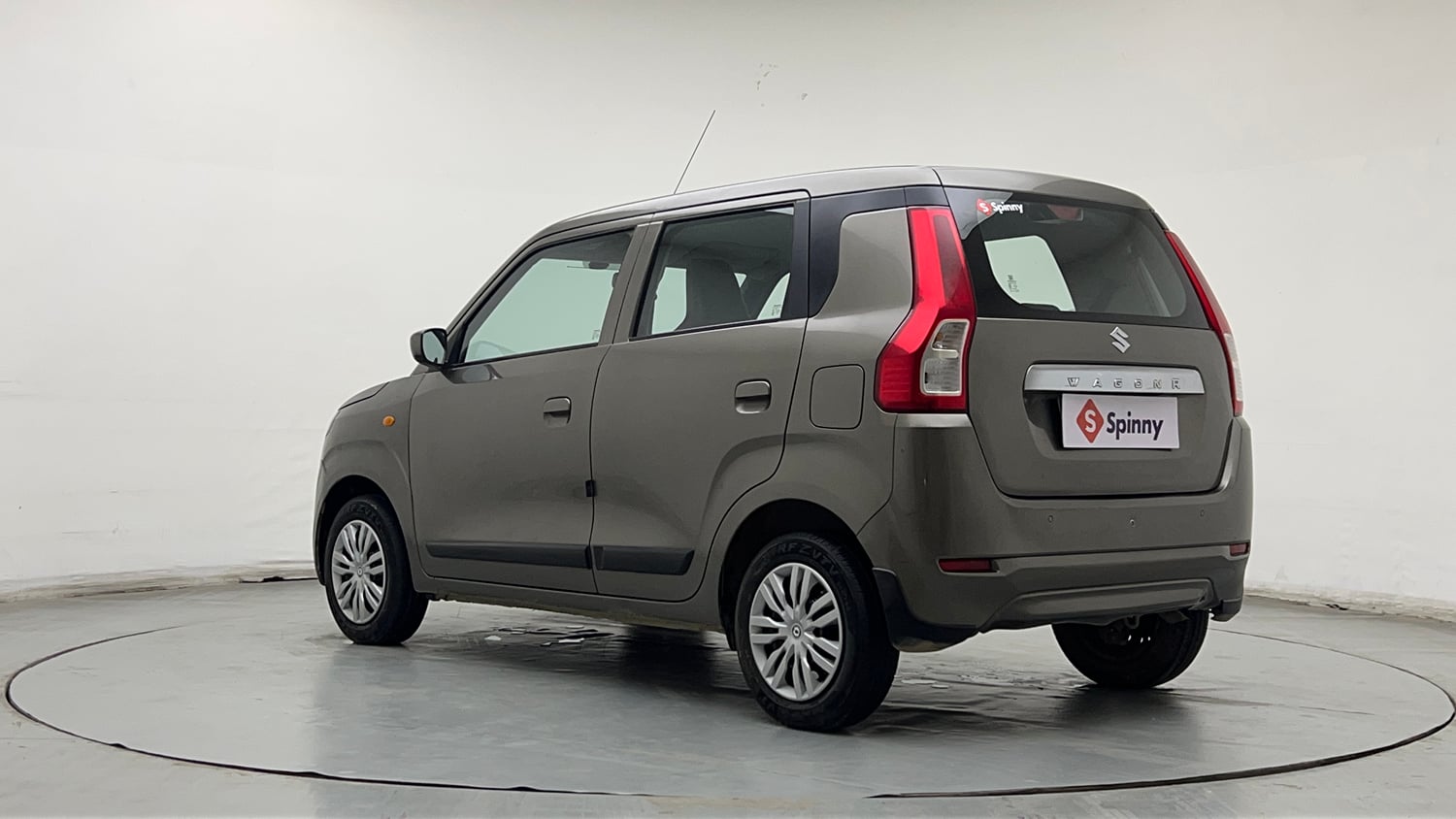 Used 2024 Maruti Suzuki Wagon R VXI 1.0 CNG Cng Manual exterior LEFT REAR CORNER VIEW
