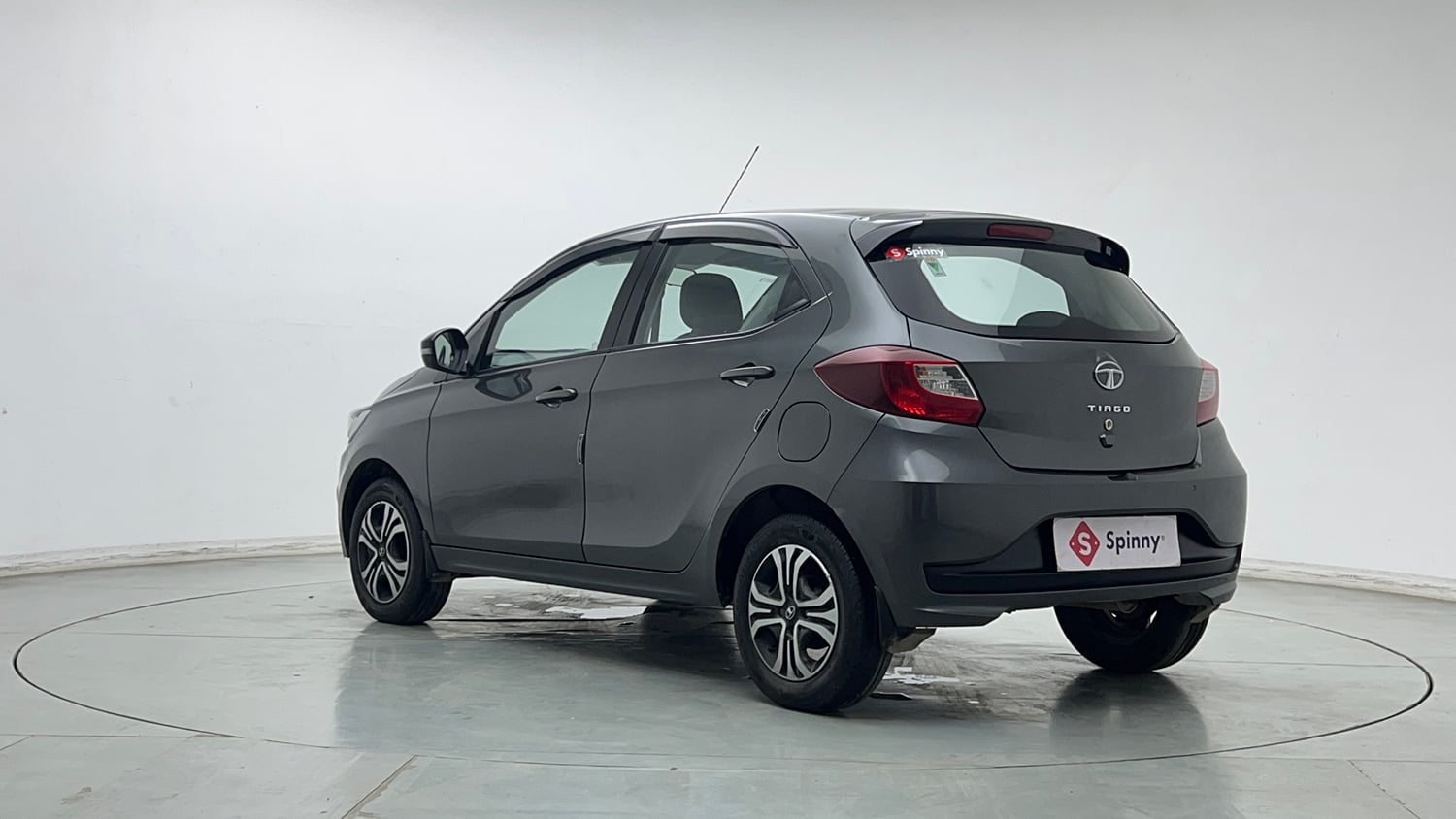 Used 2022 Tata Tiago XT Petrol Manual exterior LEFT REAR CORNER VIEW