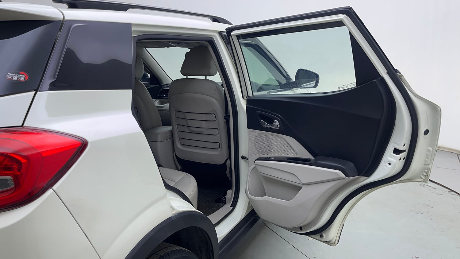 Used 2021 Mahindra XUV 300 W8 (O) 1.5 Diesel AMT Diesel Automatic interior RIGHT REAR DOOR OPEN VIEW