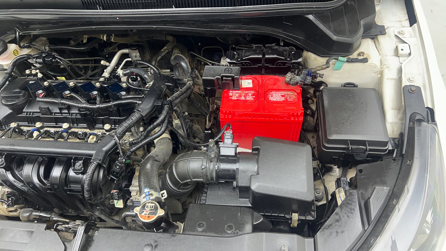 Used 2021 Hyundai i20 Sportz 1.2 MT Petrol Manual engine ENGINE LEFT SIDE VIEW