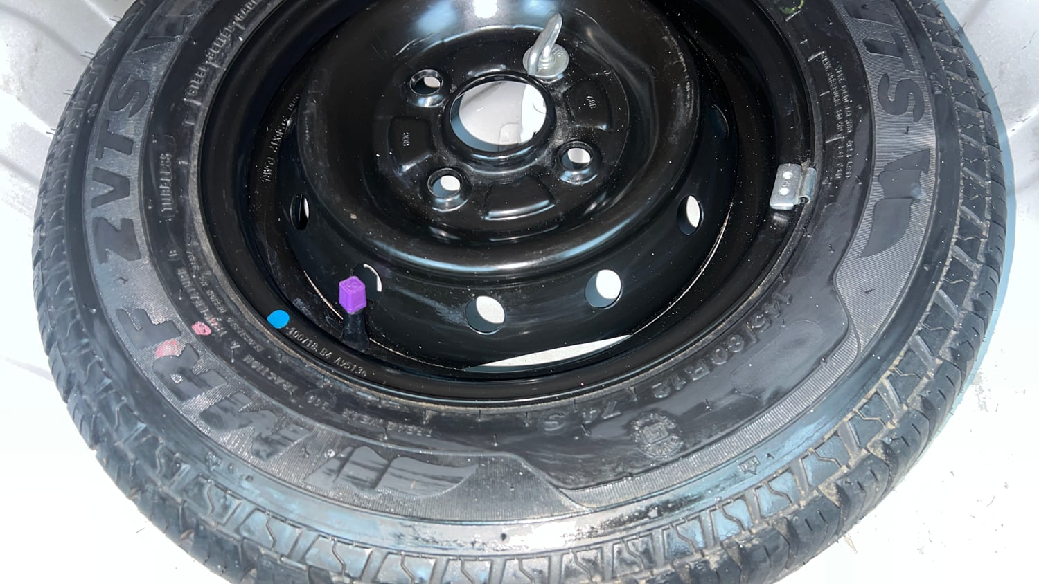 Used 2018 Maruti Suzuki Alto 800 VXi Petrol Manual tyres SPARE TYRE VIEW