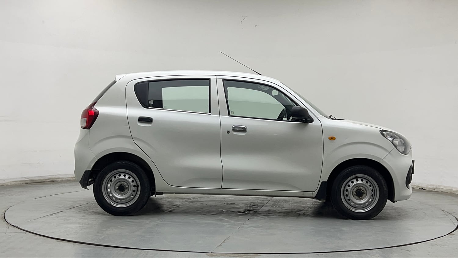 Used 2023 Maruti Suzuki Celerio LXi Petrol Manual exterior RIGHT SIDE VIEW