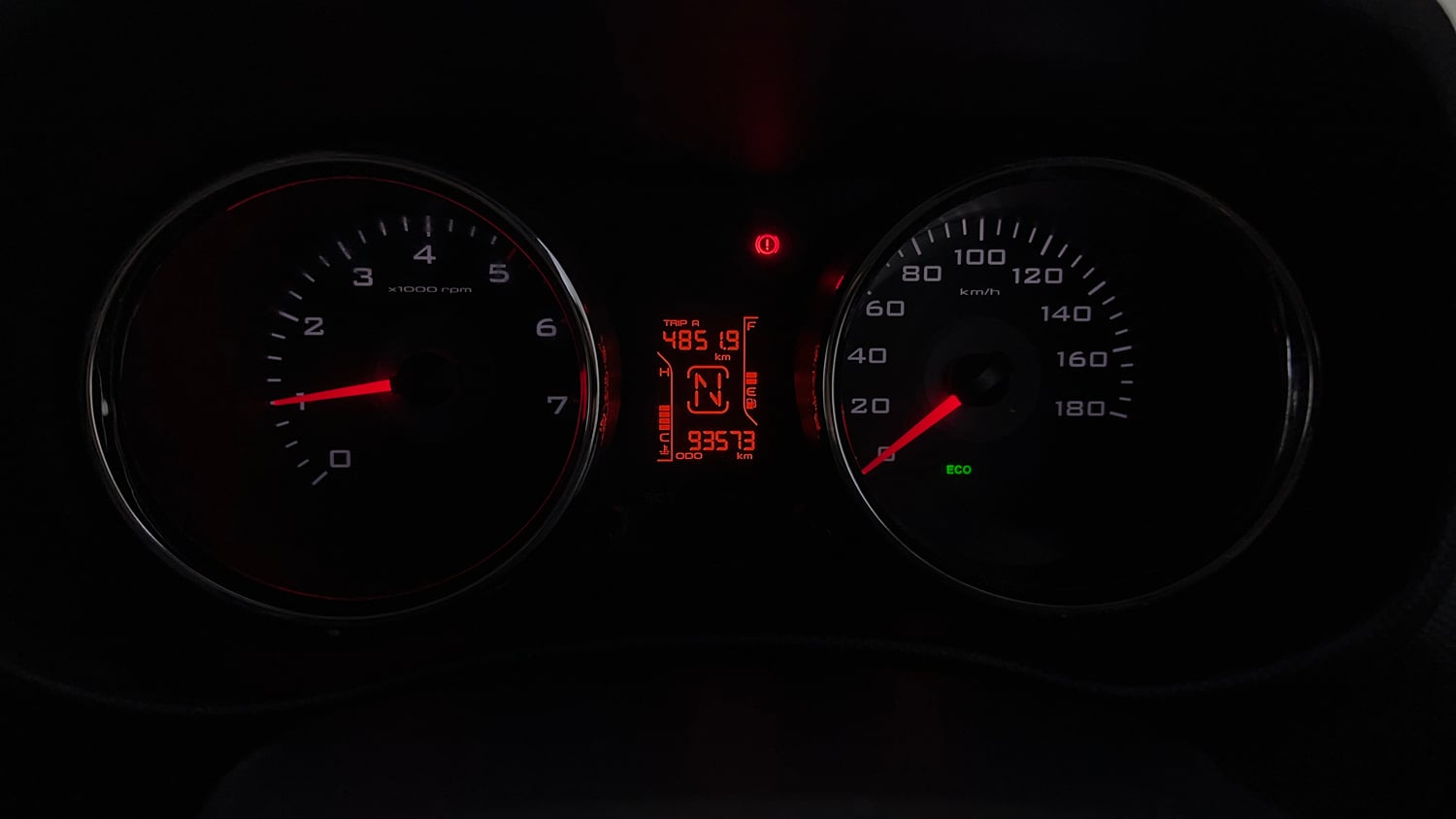 Used 2016 Mahindra TUV300 T8 Diesel Manual interior CLUSTERMETER VIEW